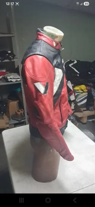 Chaqueta Moto Vanucci Roja y Negra Talla L