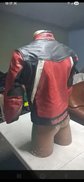 Chaqueta Moto Vanucci Roja y Negra Talla L