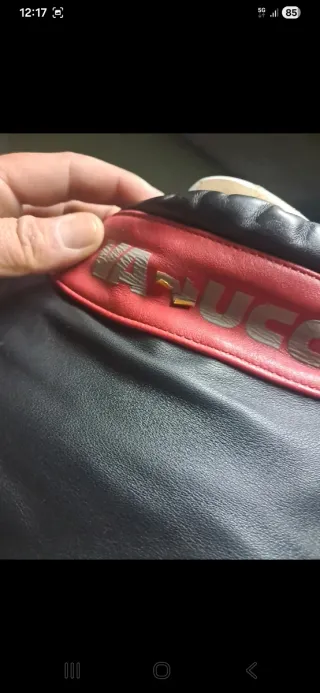 Chaqueta Moto Vanucci Roja y Negra Talla L