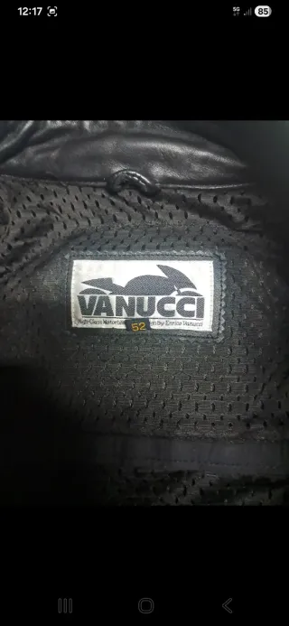 Chaqueta Moto Vanucci Roja y Negra Talla L