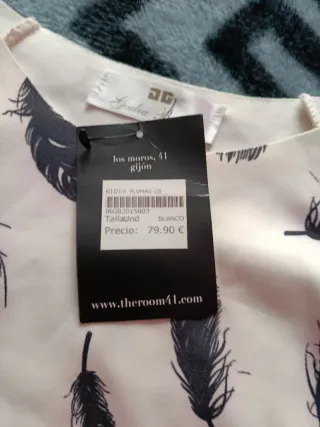 Vestido elegante estampado plumas