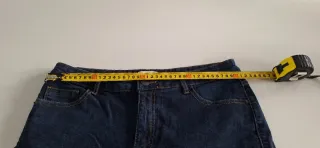 Pantalón corto vaquero oscuro