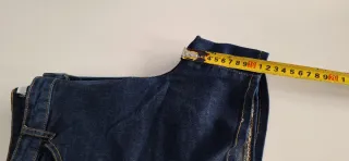 Pantalón corto vaquero oscuro