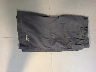 Pantalón corto Puma gris