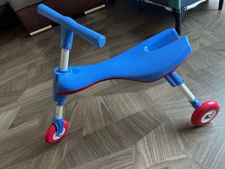 Triciclo Infantil Montessori Azul y Rojo
