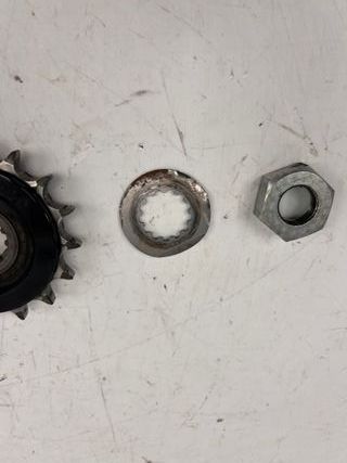 Piñón transmisión Yamaha YZF R6