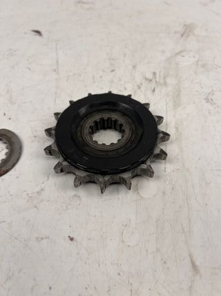 Piñón transmisión Yamaha YZF R6