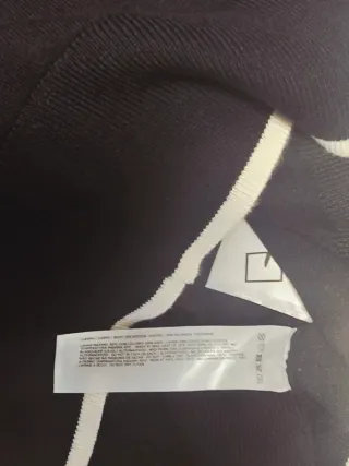 Top sin mangas negro EASY WEAR Talla M