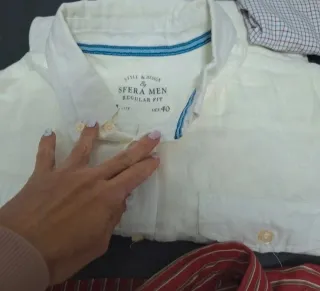 Consegna di Camicie Uomo Taglia L di Vari Marchi