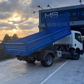 Nissan Cabstar NT400 VOLQUETE