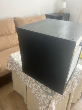 Kallax 1 hueco con cesta blanca
