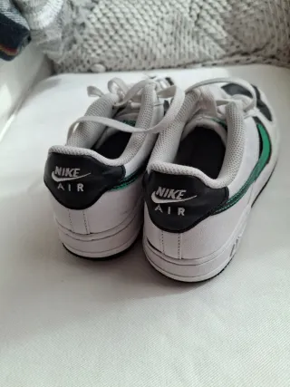 Nike Air Force 1 Blancas y Negras