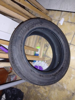 2 Neumático Goodyear R16