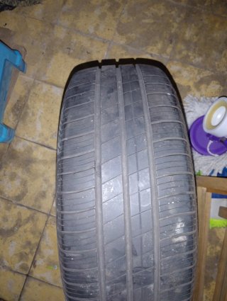 2 Neumático Goodyear R16