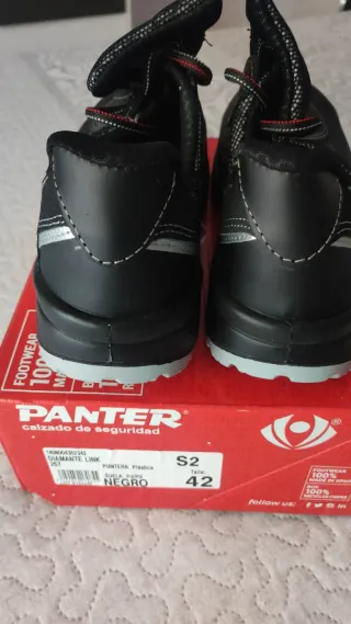 Zapatos de seguridad PANTER negros  35€