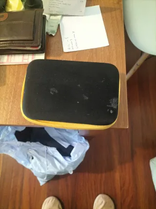 Estuche para reloj Calypso negro y amarillo