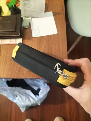 Estuche para reloj Calypso negro y amarillo