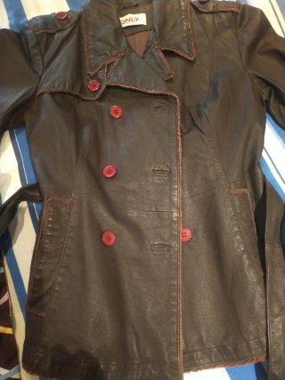 Chaqueta de piel ONLY mujer talla L