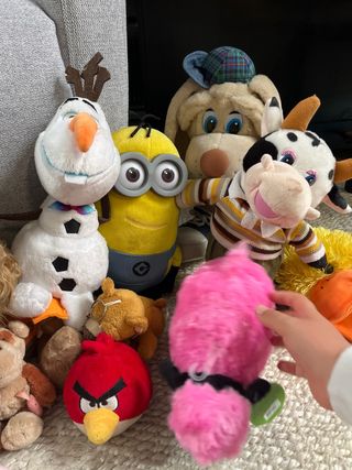 Lote de peluches infantiles variados