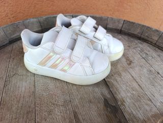 Lote Zapatillas Niña Rosas