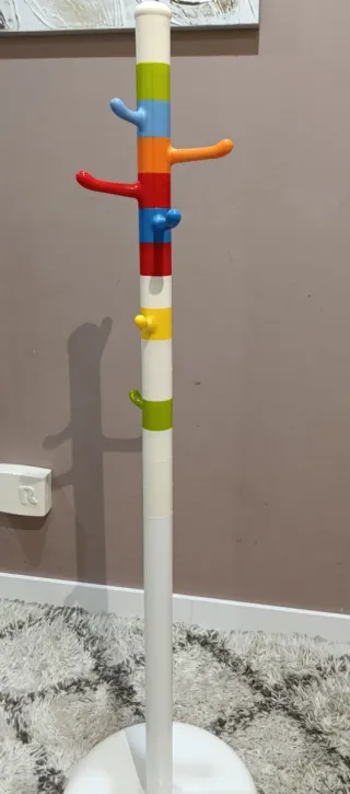 Perchero infantil multicolor