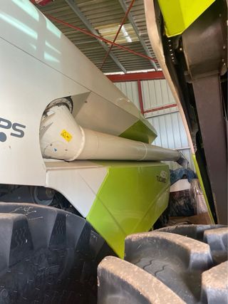 Cosechadora Claas Tucano 450