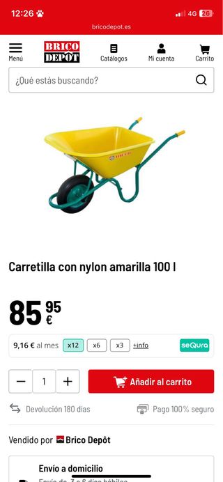 Carretilla de mano amarilla