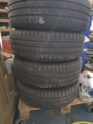 4 Llantas Volkswagen 14 con Neumático Goodyear