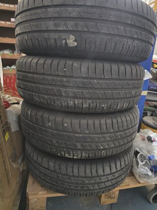 4 Llantas Volkswagen 14 con Neumático Goodyear