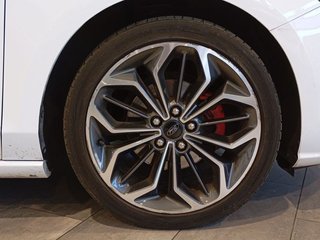 Ford Focus 1.0 Ecoboost MHEV 114kW ST-Line