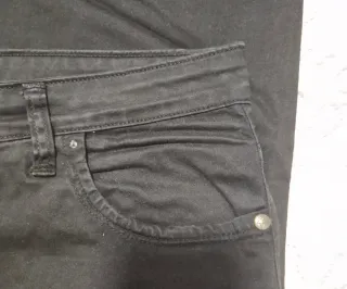 Pantalón negro