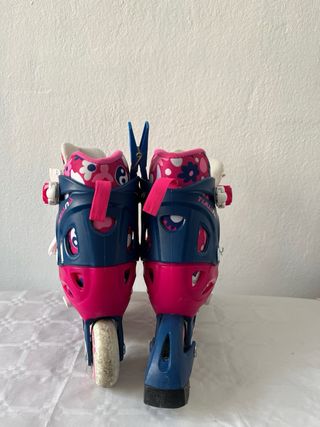 Patines en línea rosas y azules