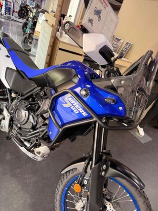 YAMAHA TENERE 700 + Barras adventure