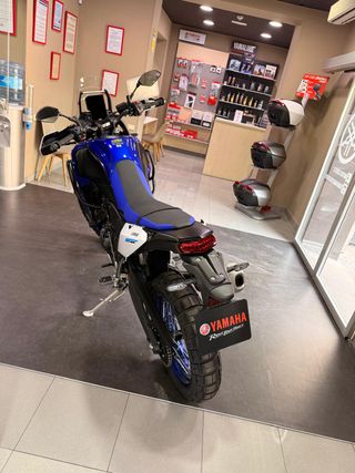 YAMAHA TENERE 700 + Barras adventure
