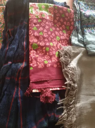 Set di sciarpe stampate