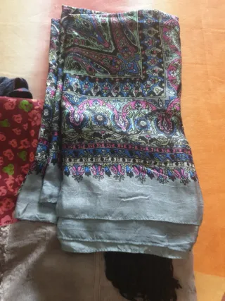 Set di sciarpe stampate