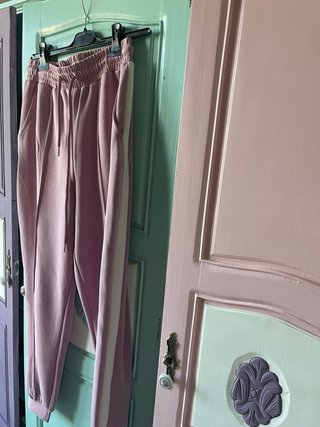 Calças cor de rosa