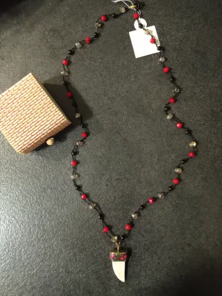 Collana etnica con ciondolo