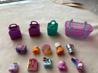 30 Mini Shopkins con borse