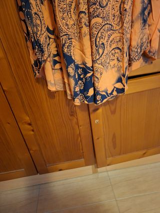 Vestido naranja y negro estampado