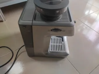 Cafetera Sage Barista Express