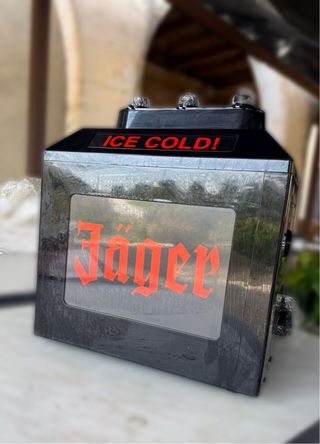 Dispensador Jägermeister LED edicion limitada
