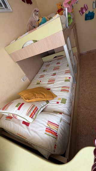 Habitación completa 3 camas madera