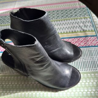 Sandalias de tacón negras