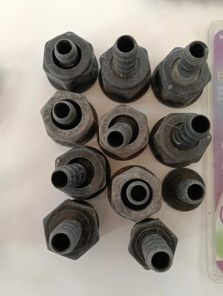 Conectores T 12 mm para riego