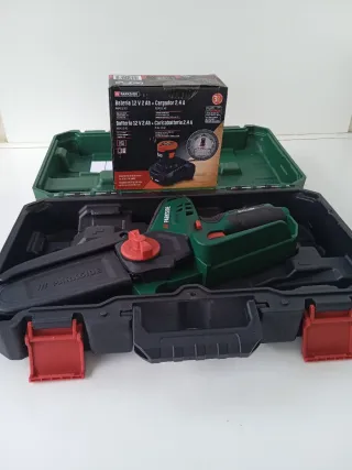 Mini sierra Parksside + batería y cargador.