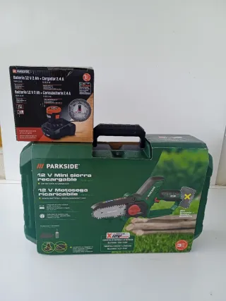Mini sierra Parksside + batería y cargador.