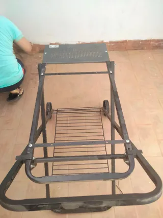 Carrito para bandejas