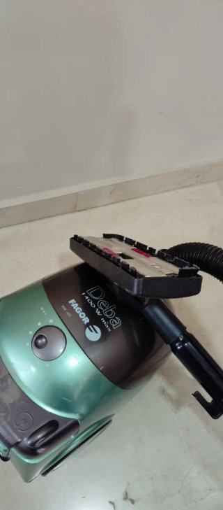 Aspiradora Fagor Deba 1400W VCE-101