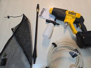 Hidrolavadora Portátil DEWALT DCPW550B